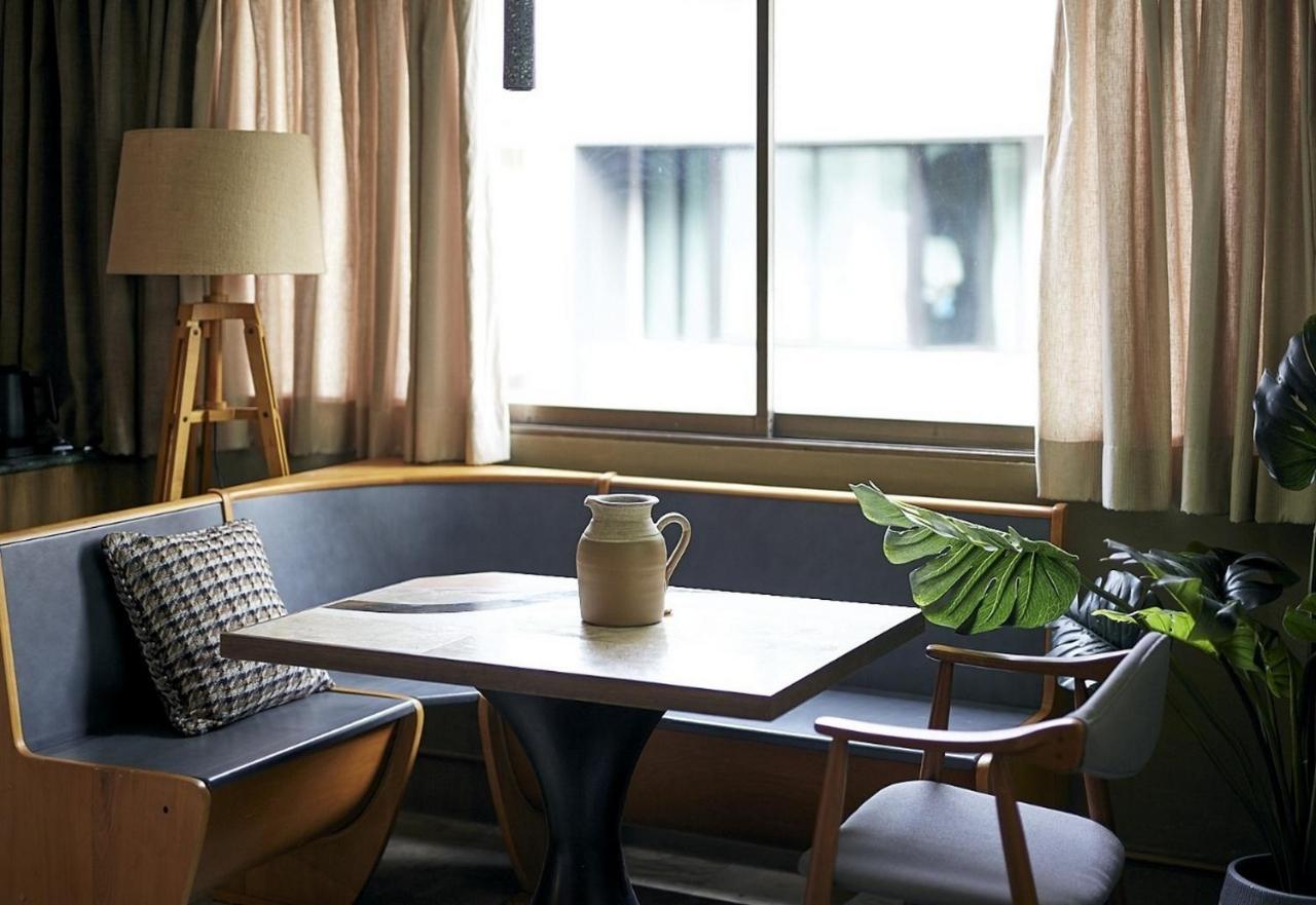 B House 49 Bangkok Aparthotel Luaran gambar